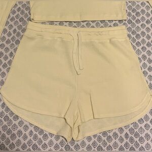 Aritzia TNA Yellow Waffle Knit Shorts